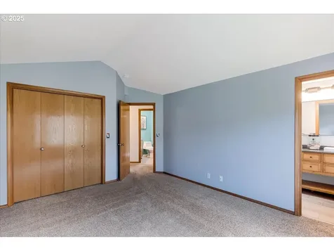 38535 SW Royjean Lane Gaston OR 97119