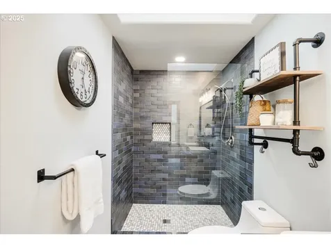 38535 SW Royjean Lane Gaston OR 97119