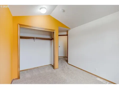 38535 SW Royjean Lane Gaston OR 97119