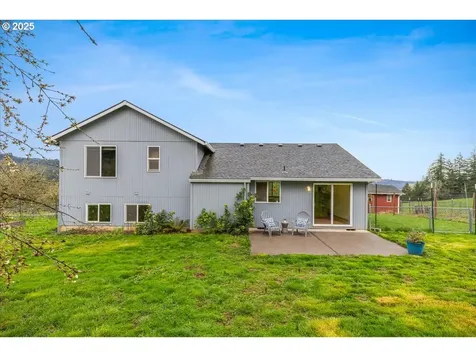 38535 SW Royjean Lane Gaston OR 97119