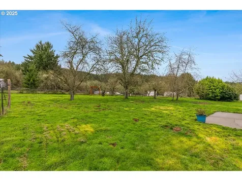 38535 SW Royjean Lane Gaston OR 97119