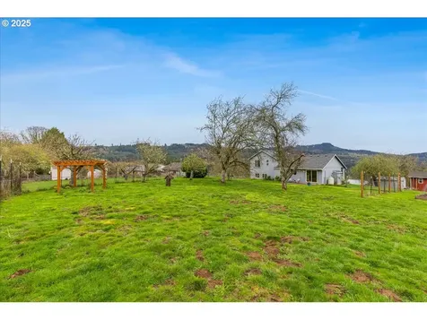 38535 SW Royjean Lane Gaston OR 97119