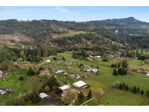 38535 SW Royjean Lane Gaston OR 97119
