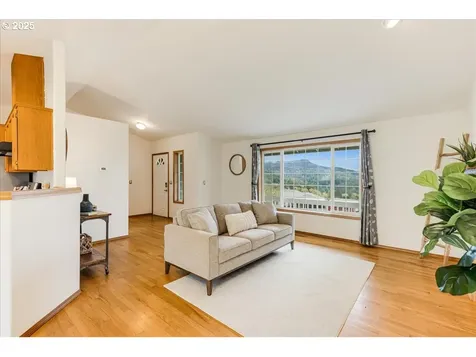 38535 SW Royjean Lane Gaston OR 97119