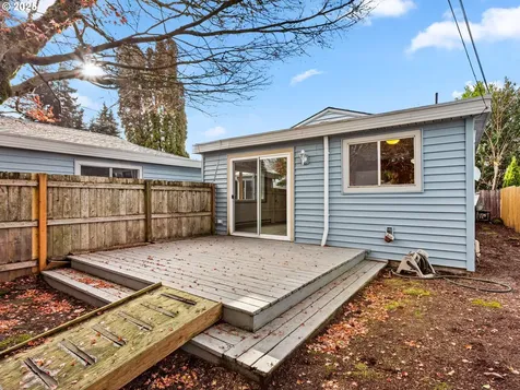2419 SE 79th Avenue Portland OR 97206