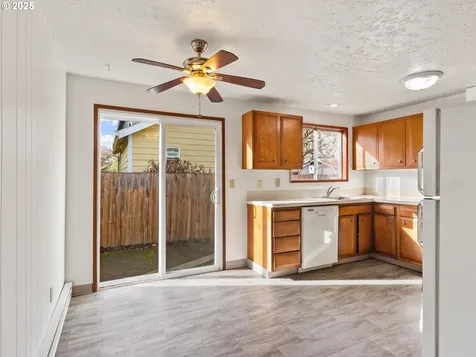 2419 SE 79th Avenue Portland OR 97206