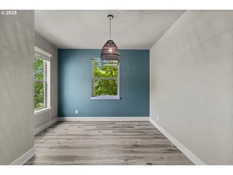 251 Winchester Creek Avenue Winchester OR 97495