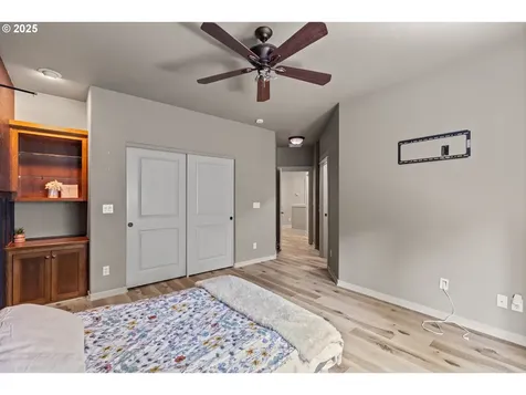 251 Winchester Creek Avenue Winchester OR 97495