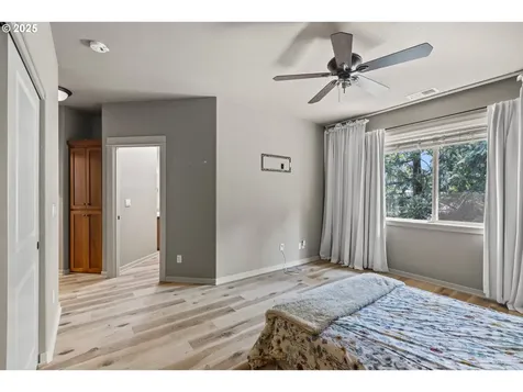 251 Winchester Creek Avenue Winchester OR 97495