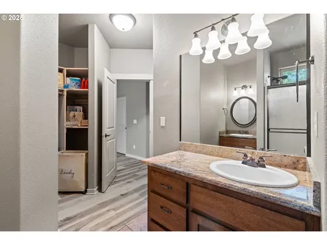 251 Winchester Creek Avenue Winchester OR 97495