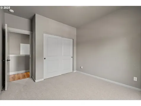 251 Winchester Creek Avenue Winchester OR 97495