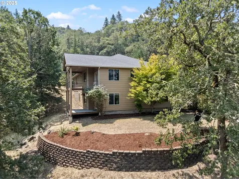 251 Winchester Creek Avenue Winchester OR 97495