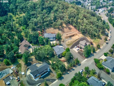 251 Winchester Creek Avenue Winchester OR 97495