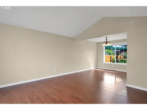 4449 Ivy Street Springfield OR 97478