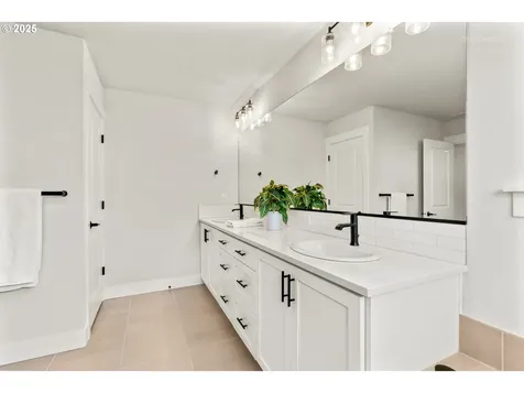 18331 SW Sugarloaf Lane Beaverton OR 97007