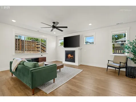 18331 SW Sugarloaf Lane Beaverton OR 97007