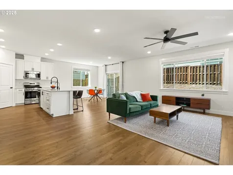 18331 SW Sugarloaf Lane Beaverton OR 97007