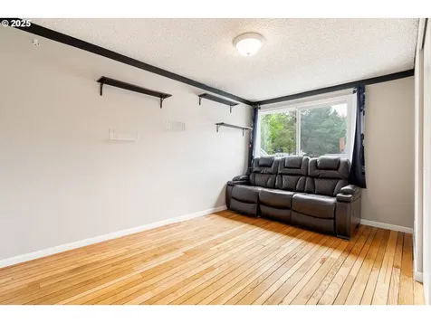 6181 SW Erickson Avenue Beaverton OR 97008