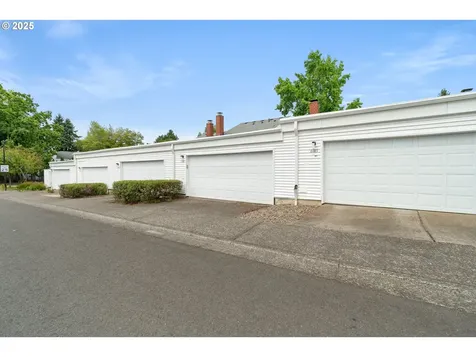 6181 SW Erickson Avenue Beaverton OR 97008