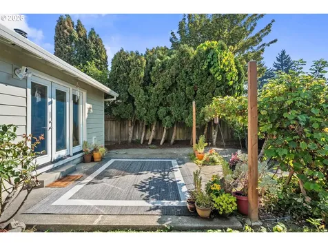 17870 NW Dogwood Court Beaverton OR 97006