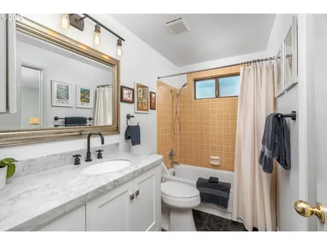 17870 NW Dogwood Court Beaverton OR 97006