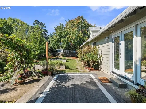 17870 NW Dogwood Court Beaverton OR 97006