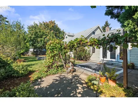 17870 NW Dogwood Court Beaverton OR 97006