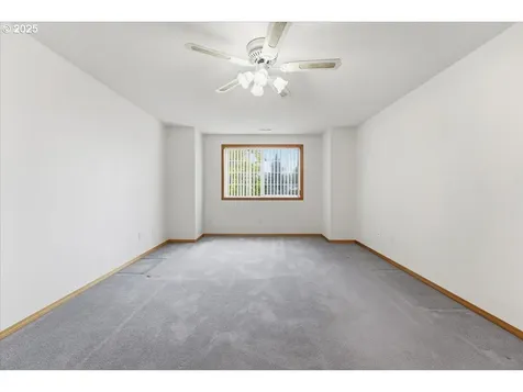 9205 NE 148th Avenue Vancouver WA 98682
