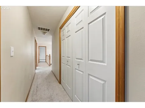 9205 NE 148th Avenue Vancouver WA 98682