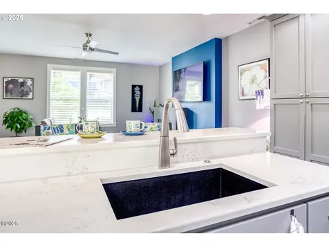 3201 NW Mast Avenue Lincoln City OR 97367