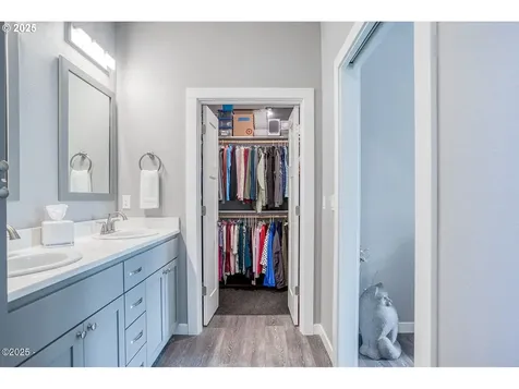 3201 NW Mast Avenue Lincoln City OR 97367