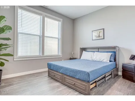 3201 NW Mast Avenue Lincoln City OR 97367