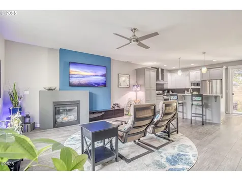 3201 NW Mast Avenue Lincoln City OR 97367