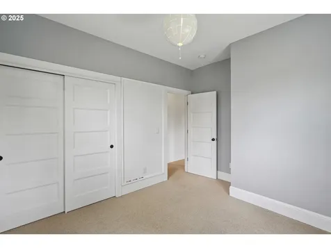 5522 N Oberlin Street Portland OR 97203