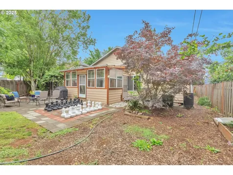 14935 SE Mill Street Portland OR 97233