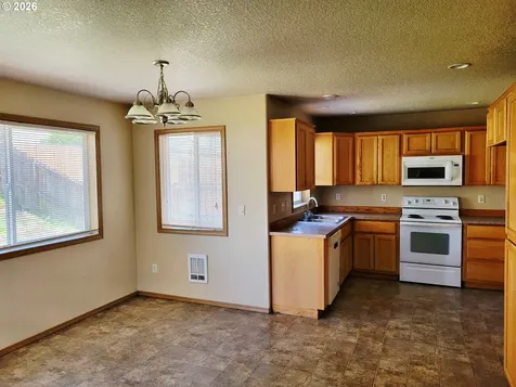 2316 NW 4th Street Battle Ground WA 98604
