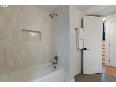 31616 SW Isle Way Lane West Linn OR 97068