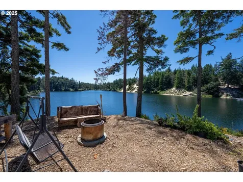 70298 Highway 101 North Bend OR 97459