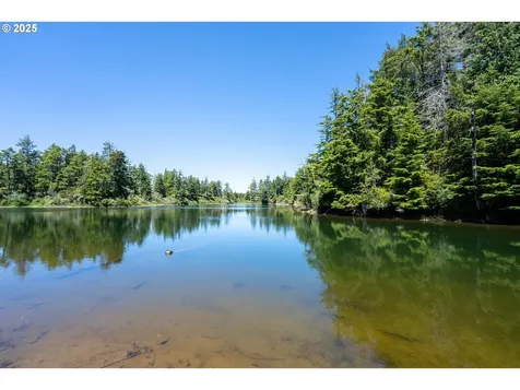 70298 Highway 101 North Bend OR 97459