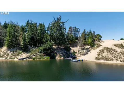 70298 Highway 101 North Bend OR 97459