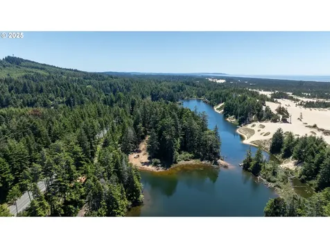 70298 Highway 101 North Bend OR 97459