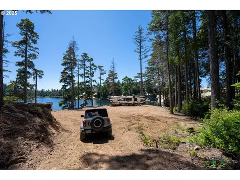 70298 Highway 101 North Bend OR 97459