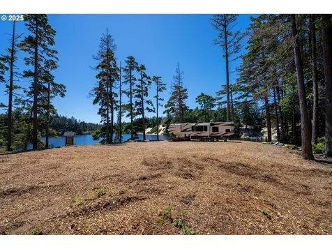 70298 Highway 101 North Bend OR 97459