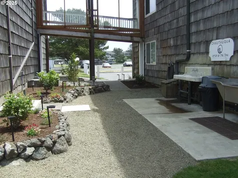 304 NW 14th Street NW Long Beach WA 98631