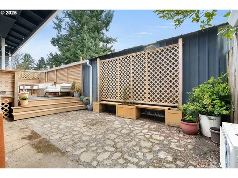 8522 N Saint Louis Avenue Portland OR 97203