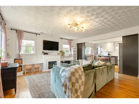 8522 N Saint Louis Avenue Portland OR 97203