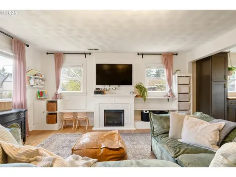8522 N Saint Louis Avenue Portland OR 97203