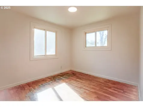 1197 W 18th Place Eugene OR 97402