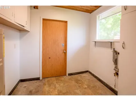 1197 W 18th Place Eugene OR 97402