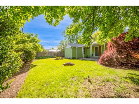 1197 W 18th Place Eugene OR 97402